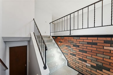 500 Greenfield Ct, Irwin, PA 15642 - photo 3