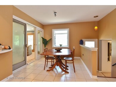 3122 Maple Leaf Dr, Glenview, IL 60026 - photo 6