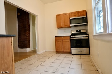 14 Wainwright St unit 1, Newark, NJ 07112 - photo 5