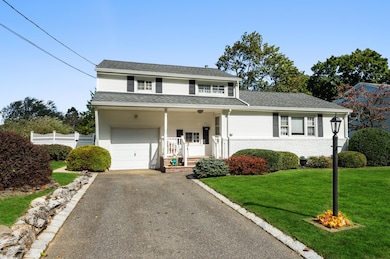 02_131CrestviewDr_300_FrontView_HiRes