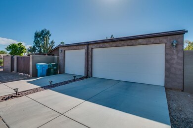 4372 E Robert e Lee St, Phoenix, AZ 85032 - photo 2