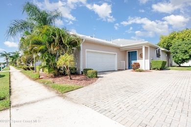 4150 Alamanda Key Dr, Melbourne, FL 32901 - photo 2