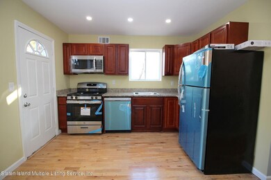 37 Newark Ave, Staten Island, NY 10302 - photo 7