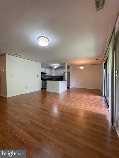 238 Wyndham Place, Trenton, NJ 08691 - photo 5