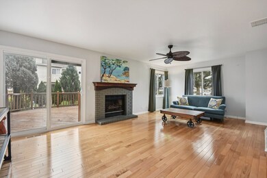 unlisted-address, Naperville, IL 60563 - photo 6