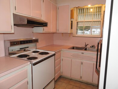 1741 Sefa Cir E, Jacksonville, FL 32210 - photo 4