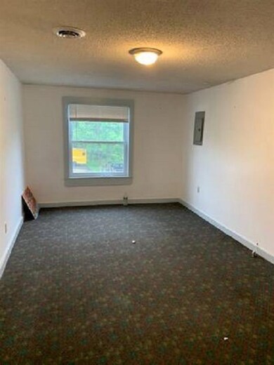 19 S Main St unit 3, Wilmington, VT 05301 - photo 5