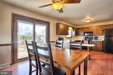 14 Runway Ave, New Holland, PA 17557 - photo 5