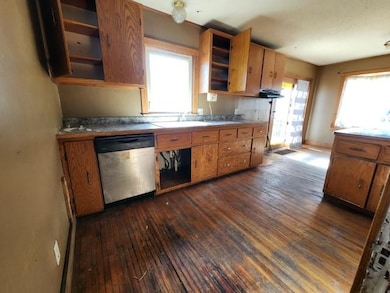 319 W State St, Algona, IA 50511 - photo 5