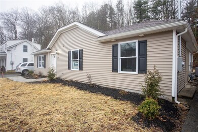 28 Farnum Pike, Smithfield, RI 02917 - photo 5