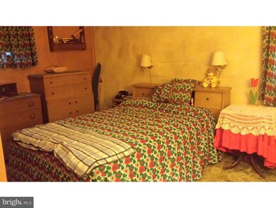 817 Chestnut St, Shoemakersville, PA 19555 - photo 4