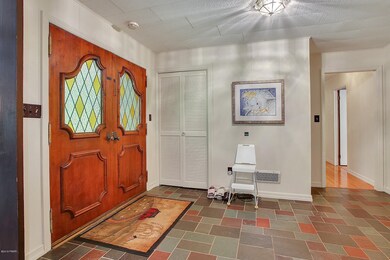 804 Falling Brook Ct, Hawley, PA 18428 - photo 3