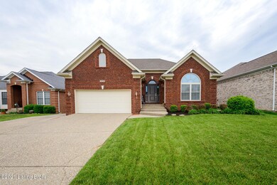 11711 Taylor Rae Dr, Louisville, KY 40229 - photo 2