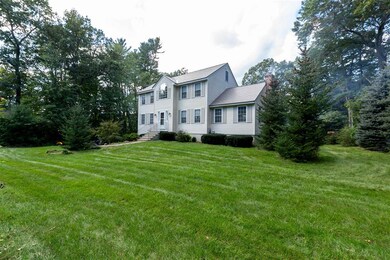 75 Simpson Mill Rd, Pelham, NH 03076 - photo 4