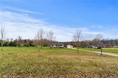 Look at that front yard!!!