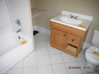 2203 E Main St, Kalamazoo, MI 49048 - photo 4