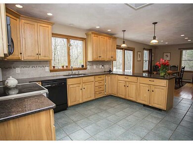 13 Cook Rd, Cumberland, RI 02864 - photo 4