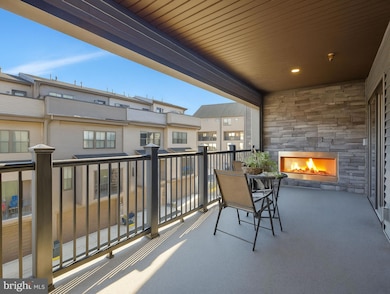 2334 Water Promenade Ave unit 2H, Herndon, VA 20171 - photo 4