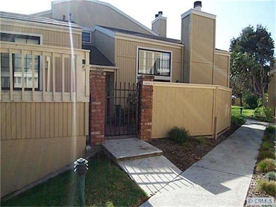 Fabulous smaller community in Huntington Harbor.
