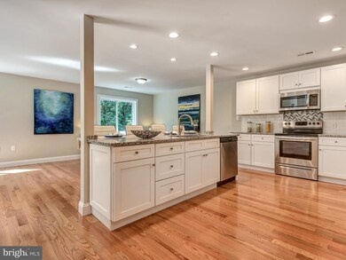 20703 Oriole Cir unit A, Hagerstown, MD 21742 - photo 4