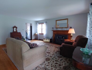 04 Living Room
