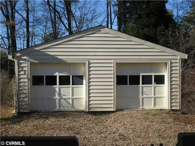 Parking Lot/Garage - 2-car detached garage with el