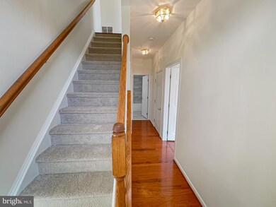 42850 Smallwood Terrace, Chantilly, VA 20152 - photo 7