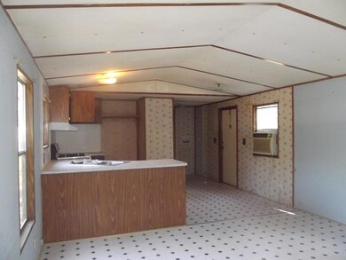 1014 Selma Ave, Interlachen, FL 32148 - photo 6