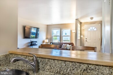 32 Appledowre Ct, Germantown, MD 20876 - photo 7