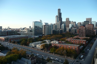 Vision on State unit 1902, Chicago, IL 60605 - photo 4