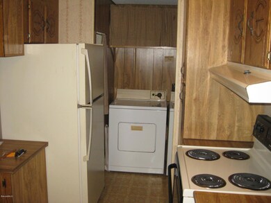 Kitchen-laundry