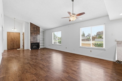 1705 E Cross Ave, Tulare, CA 93274 - photo 5