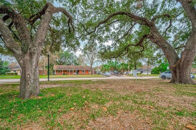 8606 Westview Dr, Houston, TX 77055 - photo 6