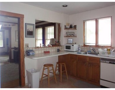 49 Lawn St unit 2, Cambridge, MA 02138 - photo 3