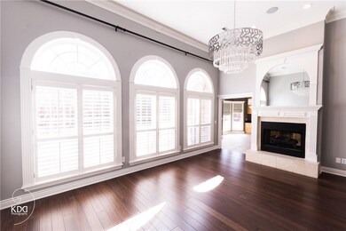 Beautiful picturesque windows in great room with d