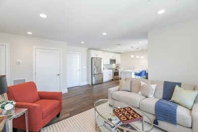 545 E 3rd St unit 10, Boston, MA 02127 - photo 3