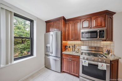 Kennedy Street Quad unit 2B, Bayside, NY 11360 - photo 5