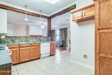 8-web-or-mls-2111 Dustin Morgan Loop-4