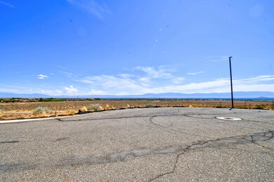 1300 Vista de Bosque, Los Lunas, NM 87031 - photo 4