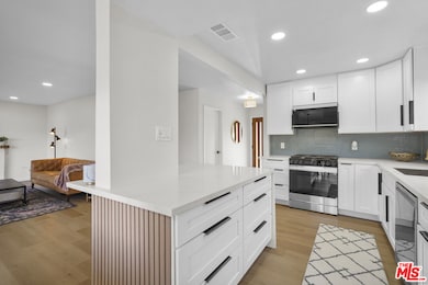 531 Benson Way, Thousand Oaks, CA 91360 - photo 4