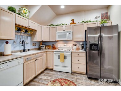 Well maintained, neutral and light