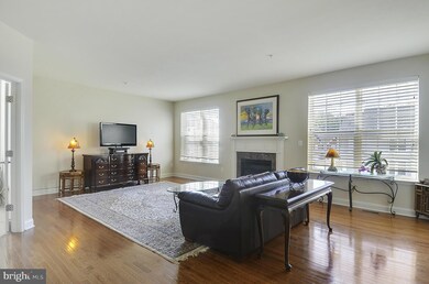 22910 Glacier Lily Dr, Clarksburg, MD 20871 - photo 6