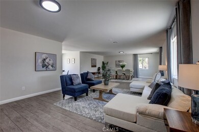 14387 Rodeo Dr, Victorville, CA 92395 - photo 4