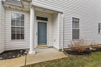 010_19_HONEYSUCKLE_COURT_252694_401335