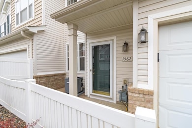 1562 Liberty Cir unit 2403, Shakopee, MN 55379 - photo 2