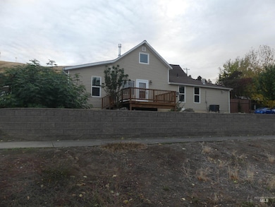 810 2nd St, Asotin, WA 99402 - photo 2