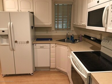 44 Claremont Ct unit 35D, Red Bank, NJ 07701 - photo 7