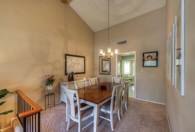 004_Dining Room