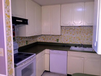 5517 Colfax Place, Oklahoma City, OK 73112 - photo 6