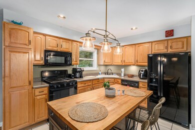 843 Carol Dr, Crown Point, IN 46307 - photo 6